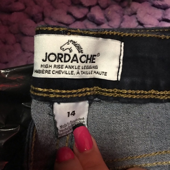 Jeans - Picture 2 of 2